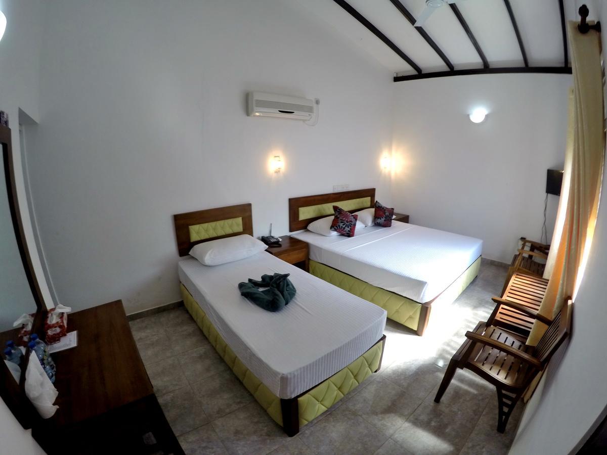 Ramon Beach Resort Ambalangoda  Zewnętrze zdjęcie