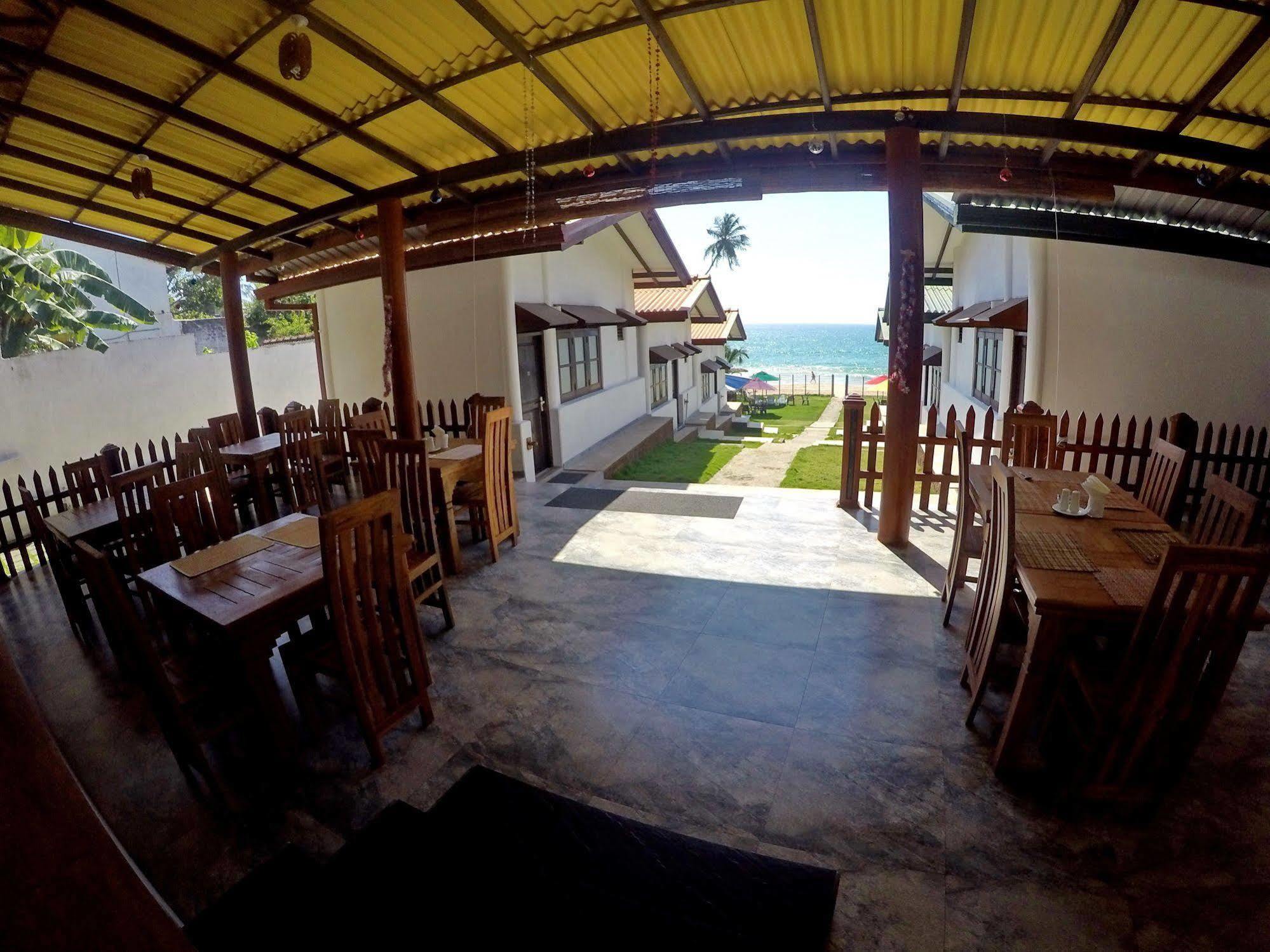 Ramon Beach Resort Ambalangoda  Zewnętrze zdjęcie